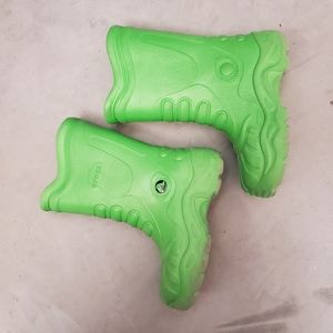 Crocs rainboots  toddler size 11